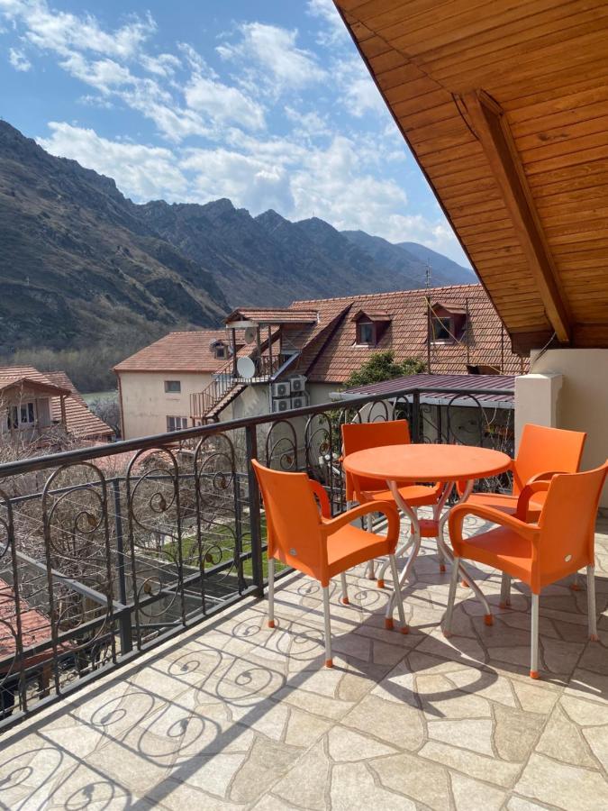 Guest House Iberia Мцхета Екстер'єр фото
