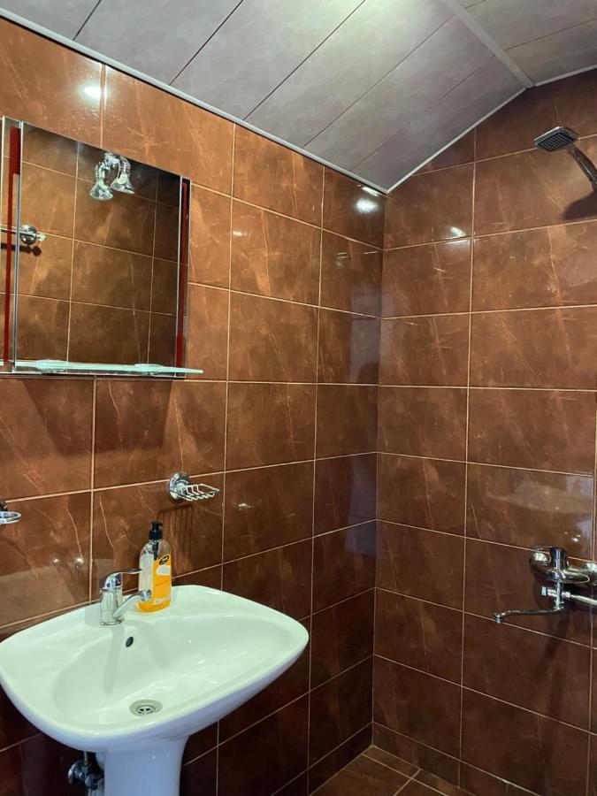 Guest House Iberia Мцхета Екстер'єр фото